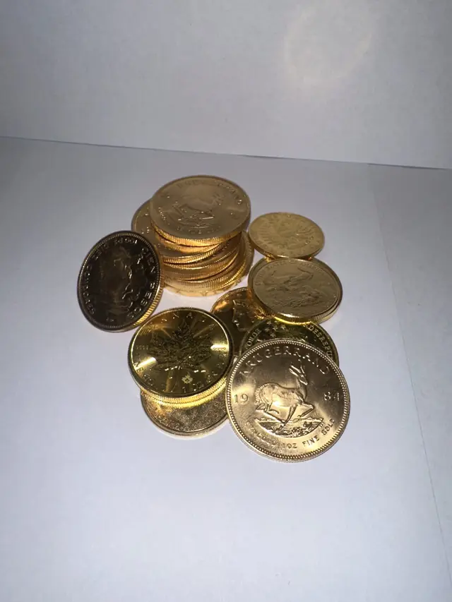 Ein Stapel Goldmünzen